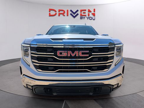 Used 2024 GMC Sierra 1500 SLT w/ SLT Premium Package image 8