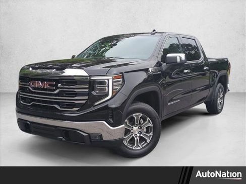 Used 2025 GMC Sierra 1500 SLT AWD/4WD image 1