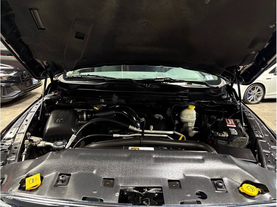 Used 2016 RAM 1500 ST w/ SXT Appearance Group RWD image 14