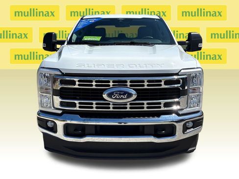 Certified 2025 Ford F250 XLT AWD/4WD image 17