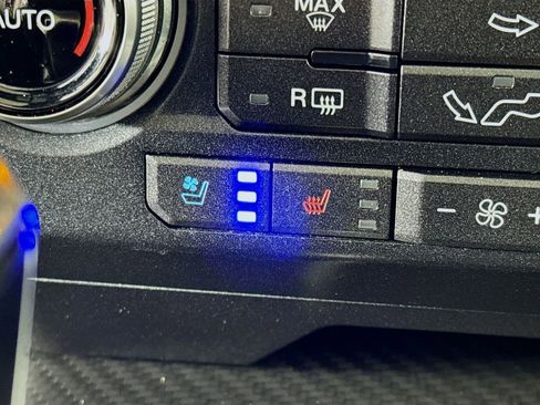 Used 2019 Ford F150 Raptor w/ Equipment Group 802A Luxury AWD/4WD image 21