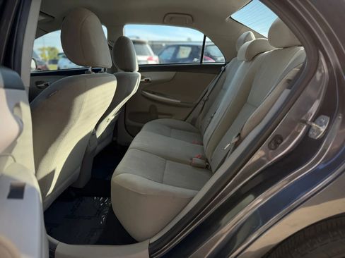 Used 2012 Toyota Corolla LE image 13