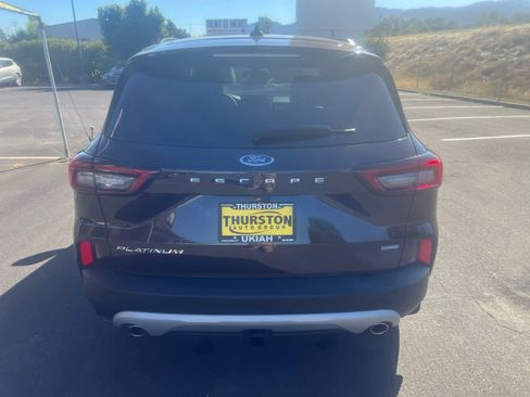 Used 2023 Ford Escape Platinum w/ Premium Technology Package image 9