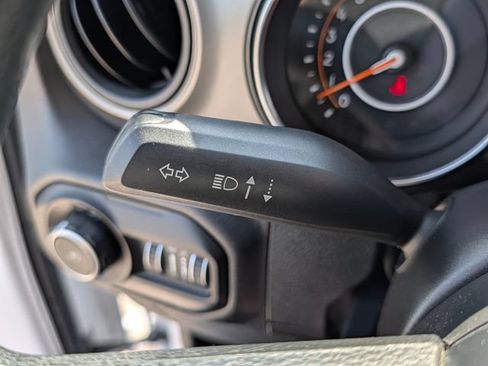 Used 2021 Jeep Wrangler Sport AWD/4WD image 27