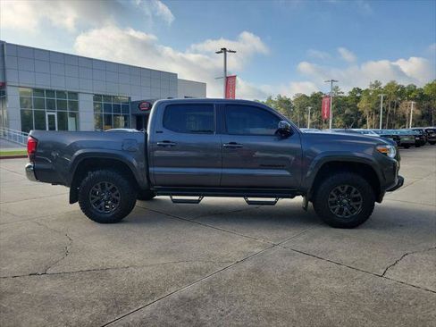 Certified 2021 Toyota Tacoma SR5 w/ SR5 Appearance Package (SM) RWD image 9