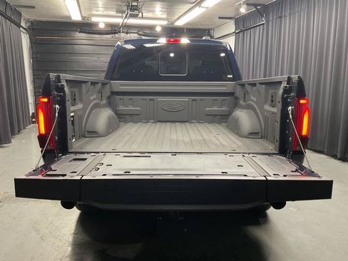 Used 2025 Ford F150 Lariat w/ Equipment Group 501A Mid AWD/4WD image 9