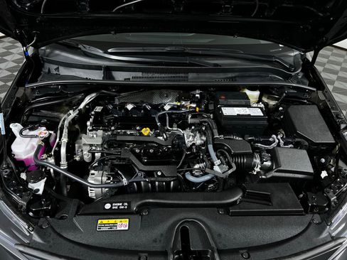 Used 2026 Toyota Corolla SE FWD image 9