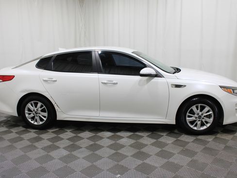 Used 2016 Kia Optima LX FWD image 26