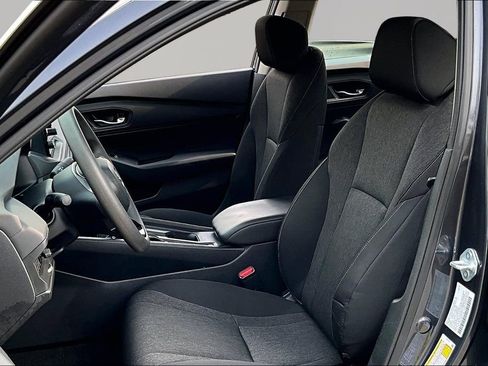 Used 2025 Honda Accord LX image 17