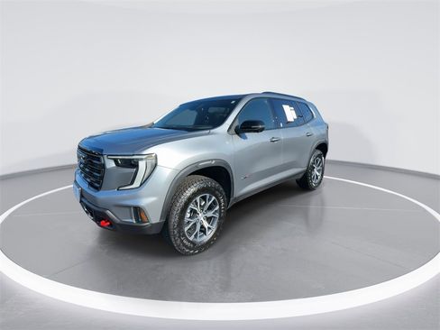 Used 2025 GMC Acadia AT4 image 4