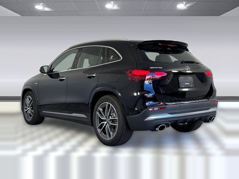 New 2026 Mercedes-Benz GLA 35 AMG 4MATIC image 3