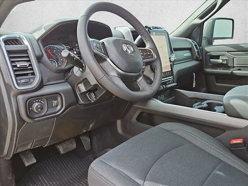 New 2026 RAM 3500 Big Horn AWD/4WD image 3