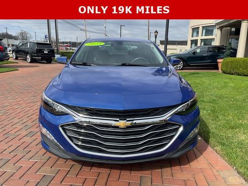 Used 2023 Chevrolet Malibu LT image 3