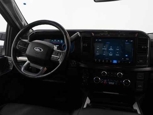 Used 2023 Ford F250 Lariat image 12