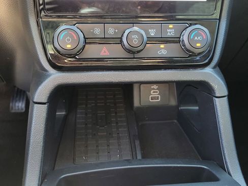 Used 2024 Ford Ranger XLT image 34