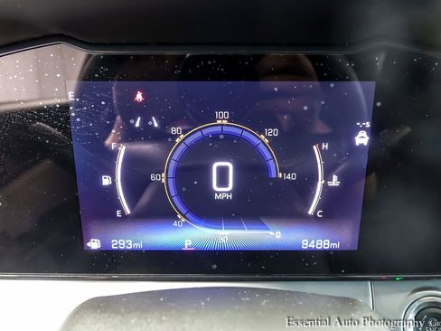 Used 2025 Chevrolet Trax LT FWD image 13