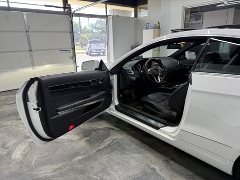 Used 2015 Mercedes-Benz E 400 4MATIC Coupe image 8
