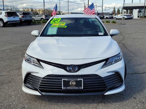 Used 2023 Toyota Camry LE w/ Convenience Package image 9