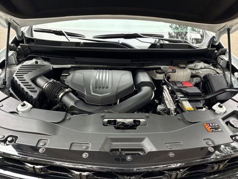 Used 2025 Chevrolet Traverse RS w/ LPO, Floor Liner Package AWD/4WD image 19