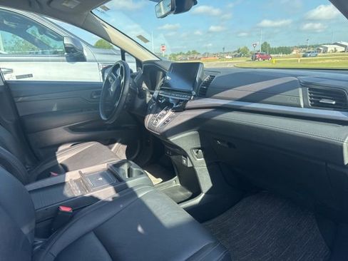 Used 2025 Honda Odyssey EX-L image 4