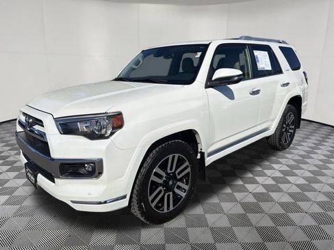 Used 2023 Toyota 4Runner Limited AWD/4WD image 3