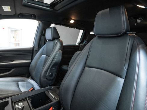 Used 2023 Honda Odyssey Sport image 6