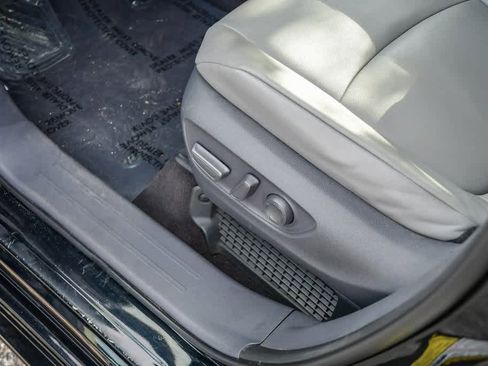 Used 2021 Toyota Sienna XLE w/ XLE Plus Package image 22