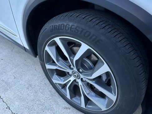 Used 2023 Acura MDX SH-AWD w/ Technology Package image 10