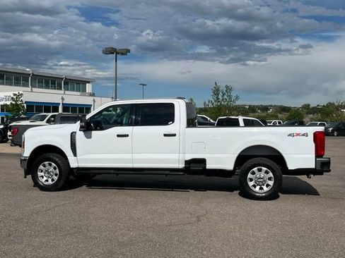 Used 2024 Ford F250 XLT w/ FX4 Off-Road Package AWD/4WD image 2