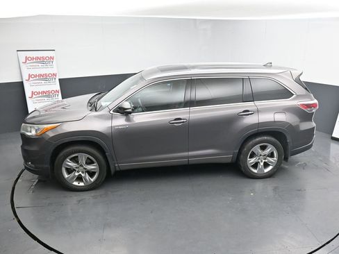 Used 2015 Toyota Highlander Limited image 13