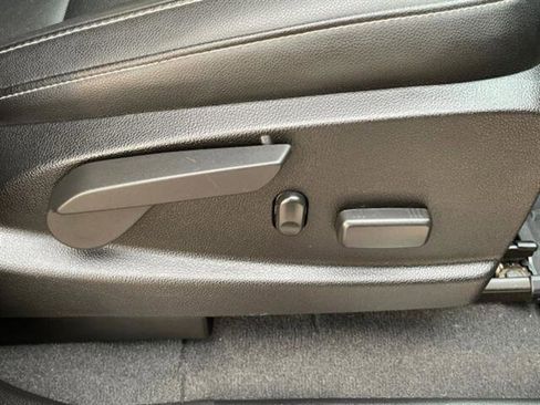 Used 2019 Chevrolet Colorado ZR2 w/ Colorado ZR2 Bison Edition image 10