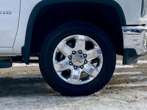 Used 2024 Chevrolet Silverado 2500 High Country image 15