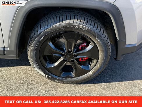 Used 2018 Jeep Compass Latitude w/ Popular Equipment Group image 16