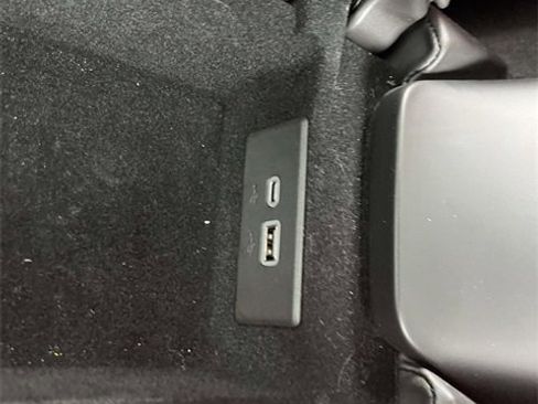 Certified 2024 Chevrolet Corvette Stingray Convertible w/ Z51 Performance Package image 21