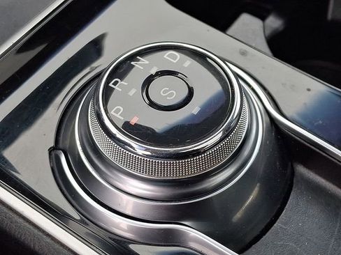 Used 2020 Ford Edge SEL w/ Cold Weather Package image 16