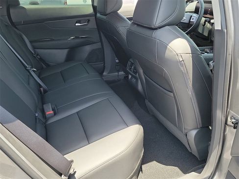 New 2025 Nissan Murano SV image 12