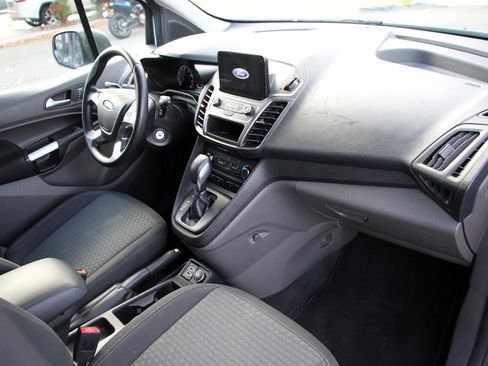 Used 2019 Ford Transit Connect XLT image 17