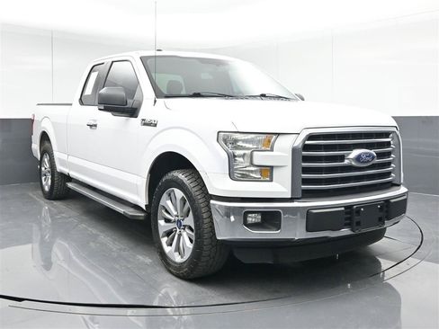 Used 2015 Ford F150 XLT w/ Equipment Group 301A Mid RWD image 1