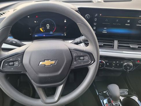 New 2026 Chevrolet Trax LT image 20