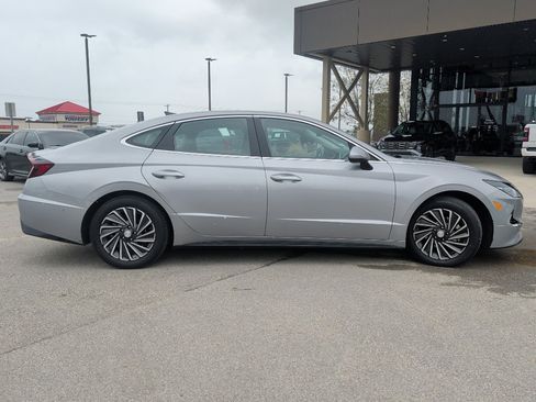 Used 2023 Hyundai Sonata Limited image 5