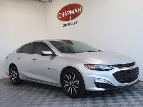 Used 2022 Chevrolet Malibu RS FWD image 1
