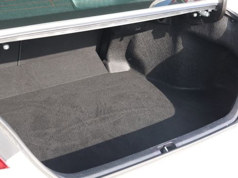 Used 2024 Toyota Camry SE image 32