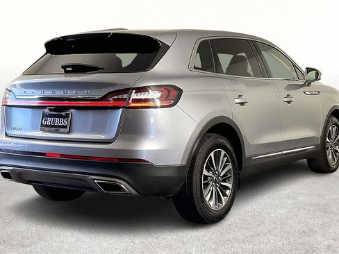 Used 2023 Lincoln Nautilus Reserve image 2