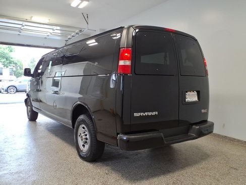 Used 2017 GMC Savana 3500 LS RWD image 6