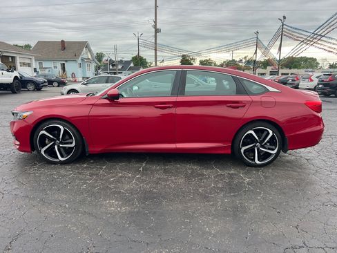 Used 2018 Honda Accord Sport image 4