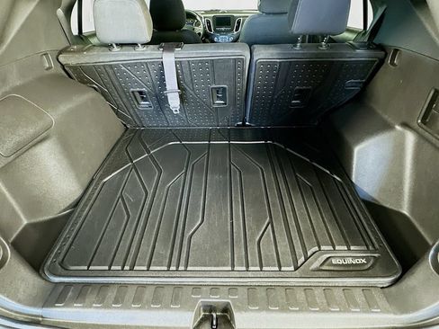 Used 2023 Chevrolet Equinox LT FWD image 32