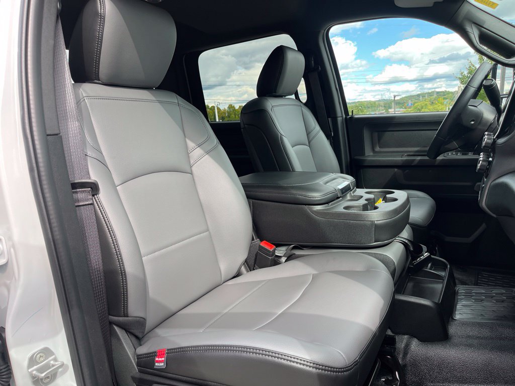 New 2027 RAM 5500 Tradesman AWD/4WD image 27