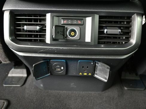 Used 2023 Ford F150 Lariat w/ Equipment Group 502A High AWD/4WD image 18