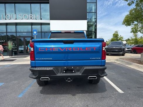 Used 2022 Chevrolet Silverado 1500 Custom Trail Boss AWD/4WD image 4