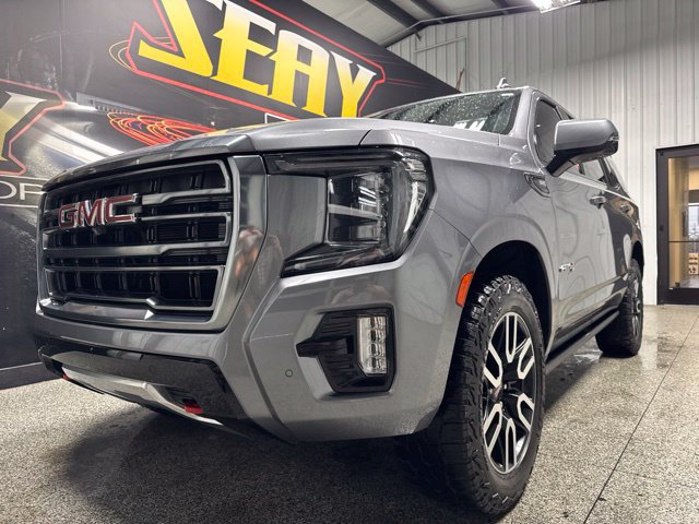 Used 2021 GMC Yukon AT4 w/ Technology Package AWD/4WD image 2